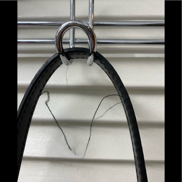 🖤💛Marc Jacobs • black purse • GUC - Picture 3 of 7